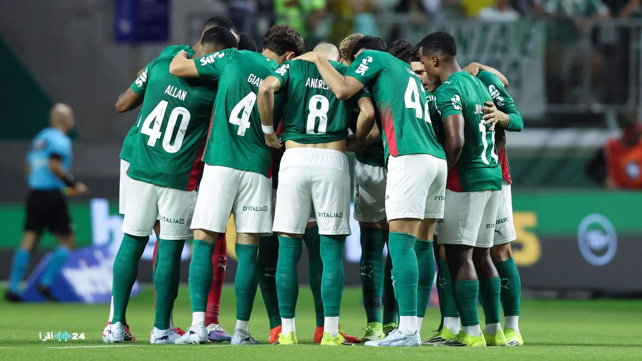 أرسنال وتشيلسي وليفربول ومانشستر سيتي يتنافسون على ضم نجم بالميراس الشاب